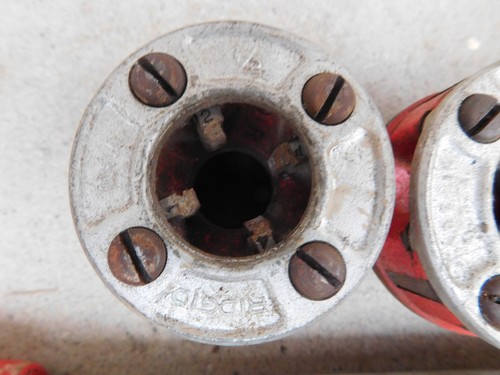 RIDGID 00-R Pipe Threader Die Head Set — 1”, 3/4”, and 1/2” - Picture 7 of 9