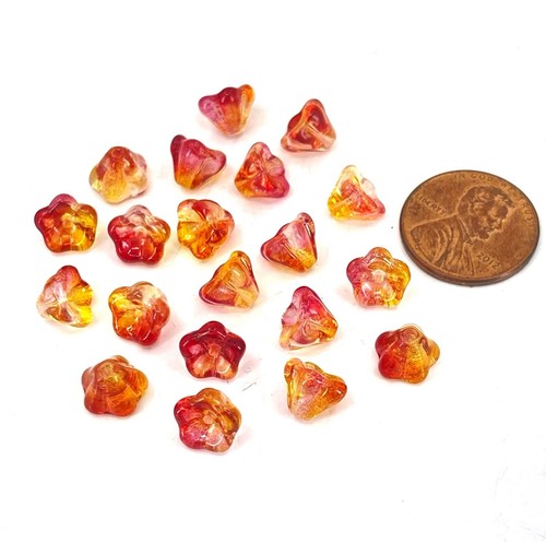 20 cuentas de flores de campana de bebé de vidrio checo - doble capa - fucsia/limón 8x6 mm - Imagen 3 de 4