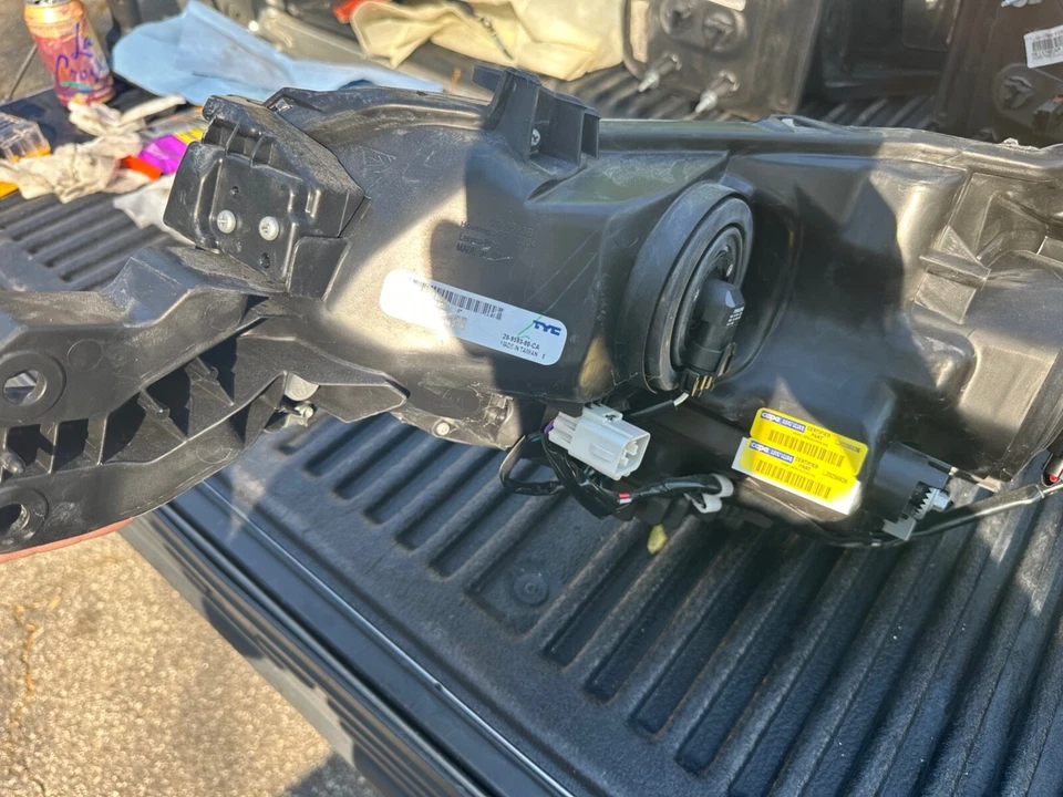 Faro halógeno para pasajero Subaru Outback/Legacy 2015-2017 Foto 4 de 4