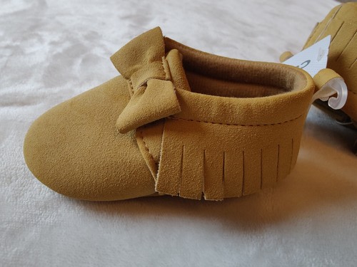 Baby Girl Moccasin Winter Boot Crib Shoe Lot Size 4, 9-12 months: tan, turquoise - Picture 7 of 12