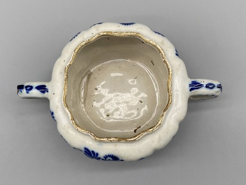 Olla Posset A Scarce c. 1690 English Delft 'Lamberth' con mango azul y blanco siglo XVII - Imagen 13 de 22