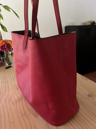 Dkny Brayden Signature Reversible Tote (Brown & pink) - Picture 7 of 9