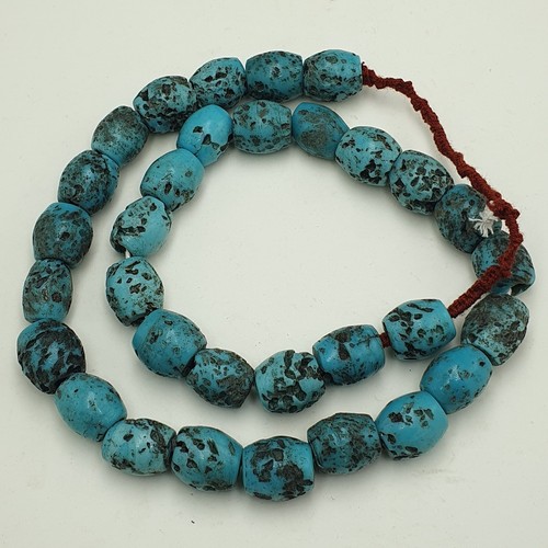 Stunning Vintage Turqouise Color Old Glass Beaded Necklace - Picture 15 of 21