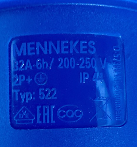 IEC 32 Amp 3 Pin IP44 Plug and Socket Set 230v Single Phase Blue IEC 32A - Picture 3 of 3