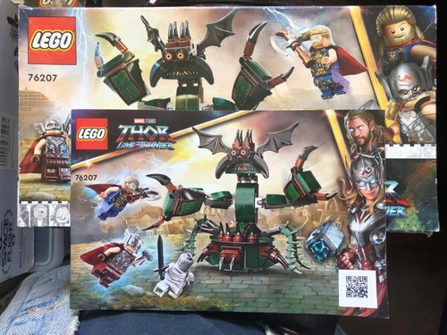 LEGO Marvel Super Heroes: Attack on New Asgard 76207, 100% complete, plus box.