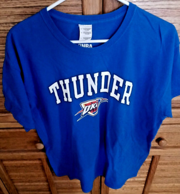 Oklahoma City Thunder OKC Mens Large T-Shirt Tee Shirt Blue NBA
