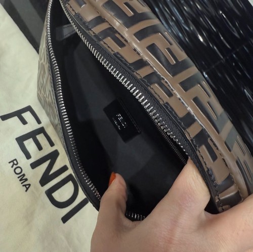 Fendi Belt Bag Vitello Maya 2019 Model style# 7VA434A5PJ12085198 - Picture 7 of 11