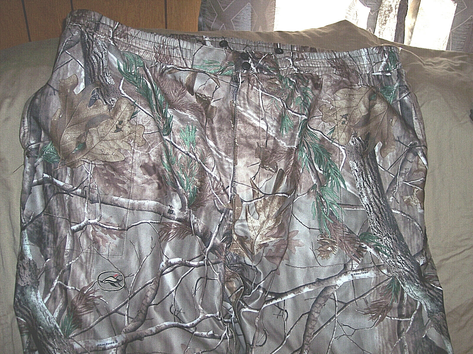 Picture 2 of 8