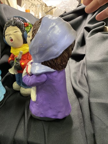 4 Vintage 1970’s Hand Painted Ceramic 10” Young Kids Christmas Carolers - Picture 10 of 12