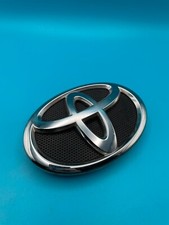 OEM 2009 - 2013 Toyota Corolla Grille Emblem Badge Logo 75301-02010 75312-02060