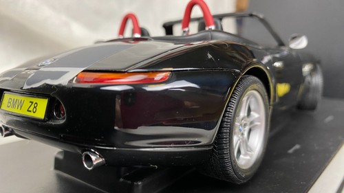 RARE AUTOart Performance 1:18 Scale Black BMW Z8 Diecast Car Convertible - Picture 10 of 19