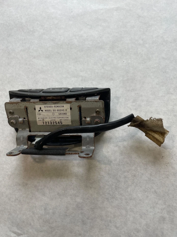 原始设备制造商方向盘音频无线电开关控制 1997 - 2004 三菱 Diamante — 第 3/4 张图片