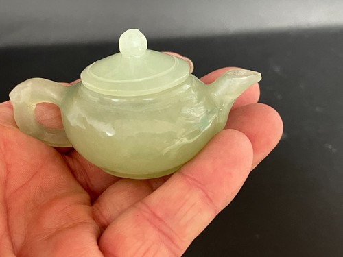 Tetera y tapa de piedra de nefrita de jade tallada a mano de 1,75"hx3"l - mini/miniatura - Imagen 8 de 8