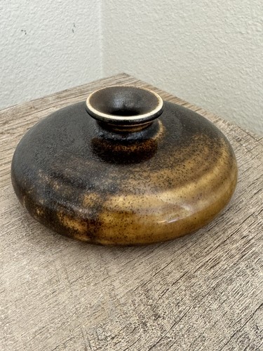 Studio Kunst Keramik Knospenvase braun hellbraun 2,75" Künstler signiert