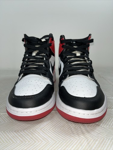 Nike Air Jordan Unisex 1 Retro High OG schwarz rot Schuhe 555088-184 Größe W 8/M 6,5 - Bild 8 von 24
