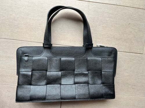 Bolso de mano de cuero negro tejido Lia Luma Italia - Imagen 2 de 12