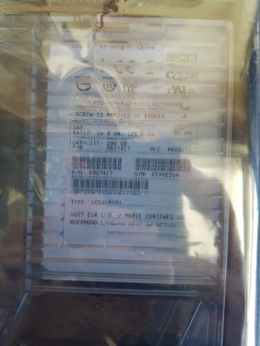 NEW Sealed EMC 005050362 200Gb SAS 2.5" 6Gbps Flash SSD in 3.5" Tray - FREE SHIP - Picture 2 of 3