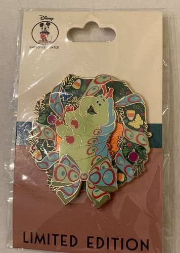 Disney Destination D23 Heimlich Bugs Life Christmas Holiday Wreath LE 400 Pin!! - Picture 1 of 2