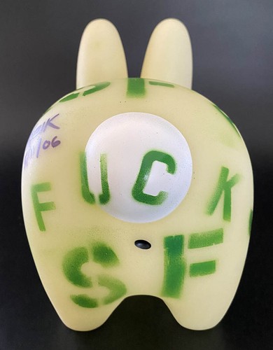 Frank Kozik FIRMADO 2006 Kidrobot 10" GID FSF Smorkin' Labbit LE 50 AUTOGRAFIADO - Imagen 2 de 8