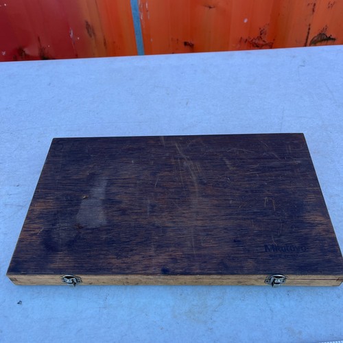 Mitutoyo No 129-150  DMC4 - 12” Outside Micrometer Set .001” in Case - Picture 10 of 12