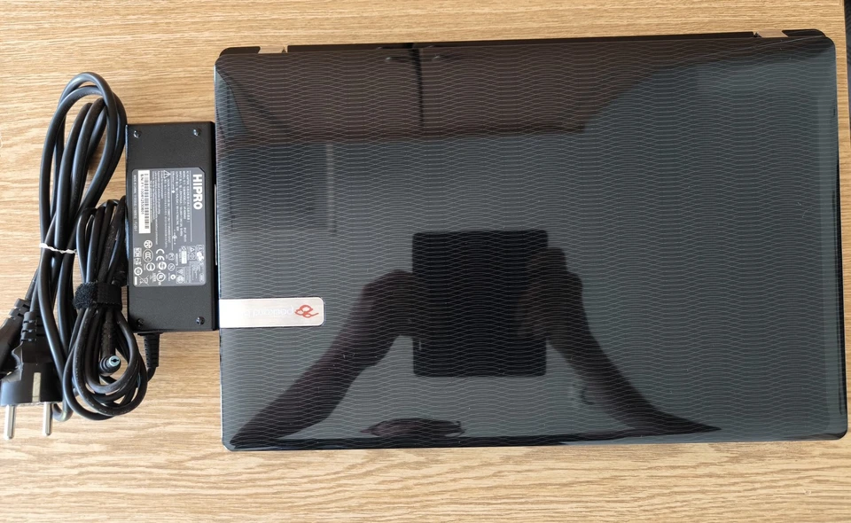 Laptop Packard Bell/256 GB SSD/8 GB Ram /Linux Mint 22.2 Zara/Akku Neu !!! - Bild 3 von 4