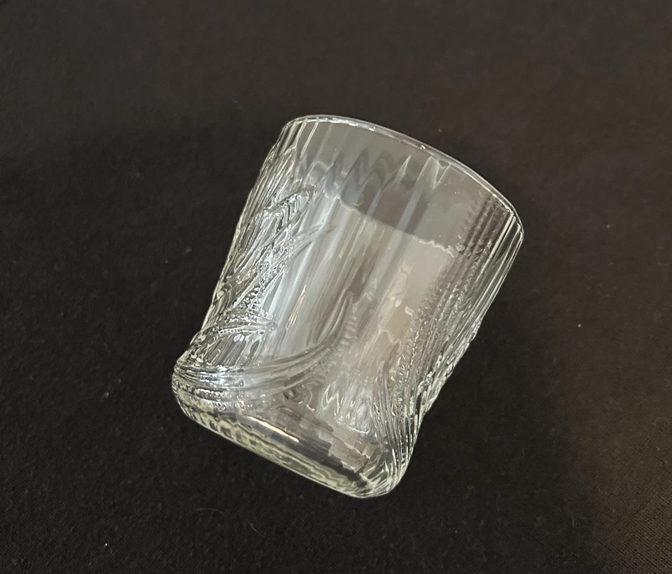 Vintage Arcoroc Canterbury Crocus Flower Clear Glass Dinnerware 4 Pc. Set - Image 2 of 4