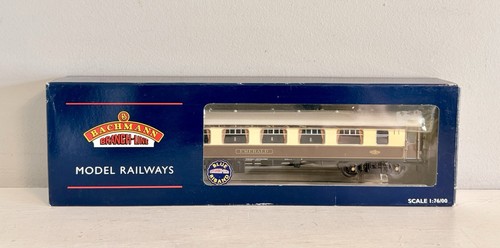 Bachmann 39-290 OO Gauge BR MK1 Pullman Parlour First FP ‘Emerald’ Boxed - Picture 1 of 3