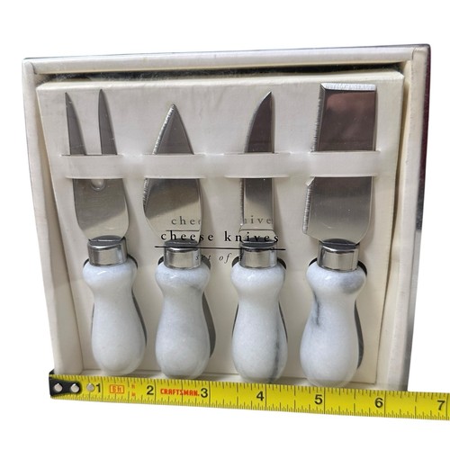 Juego de 4 cuchillos para queso Pier 1 de acero inoxidable con asas de mármol blanco en caja - Imagen 8 de 9