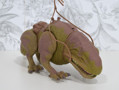 Figurine vintage Kenner Star Wars Dewback Saddle Riding Lizard 10" - Photo 1 sur 6