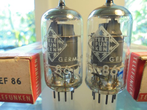 TELEFUNKEN EF86 PAAR NEW OLD STOCK NEW IN BOX GERMAN VINTAGE VENTILE RÖHREN - Bild 2 von 11