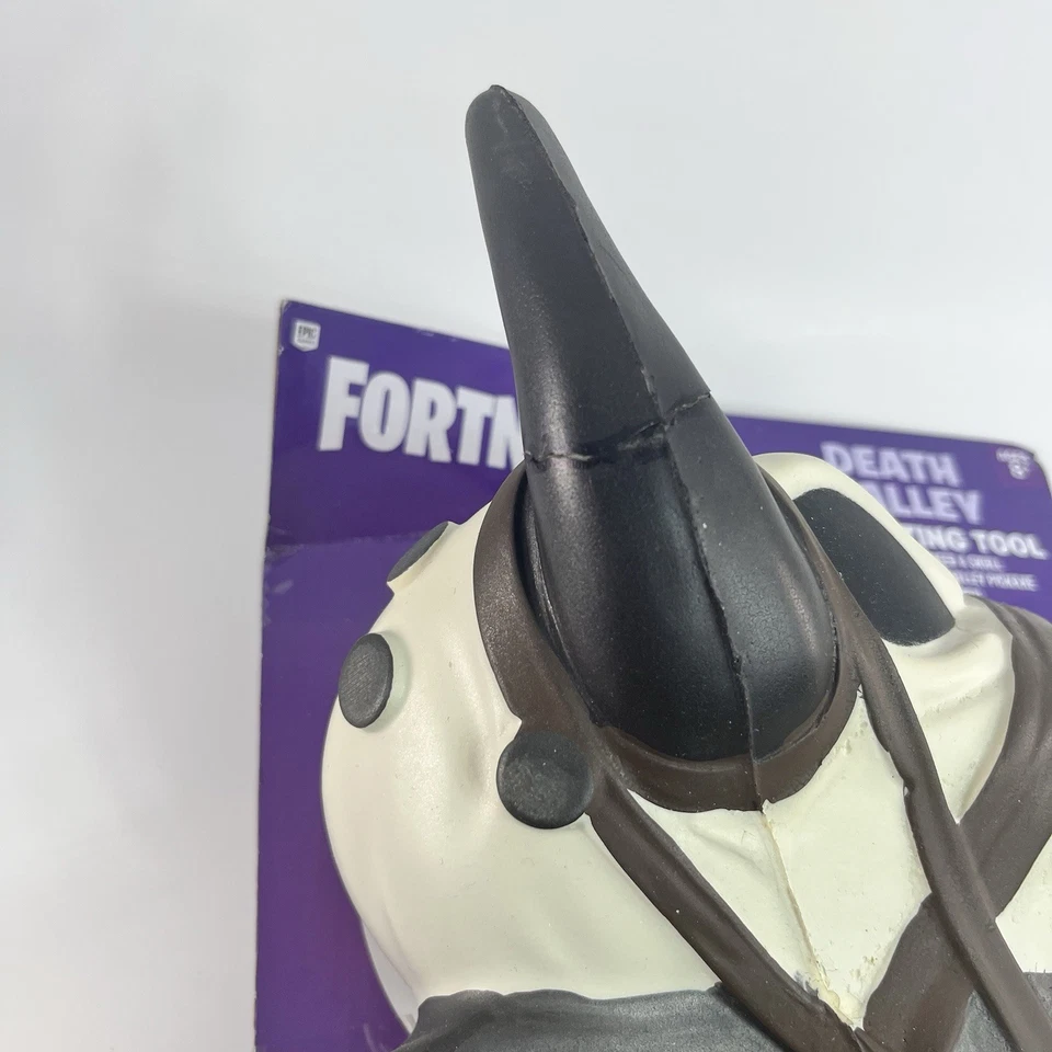 Fortnite Death Valley Harvesting Tool Pickaxe Toy 30" Expandable Cosplay Variant - Image 3 of 4