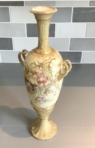 Jarrón Turn Teplitz ~ Bohemia ~ Esmalte dorado levantado pintado a mano de porcelana ~ Sin marca - Imagen 2 de 17