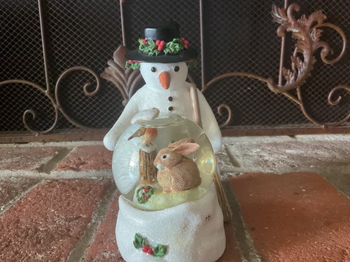 RARO! DE COLECCIÓN 2001 MARJOLEIN BASTIN SELLO MUÑECO DE NIEVE CONEJO PÁJARO INVIERNO GLOBO DE NIEVE - Imagen 2 de 11