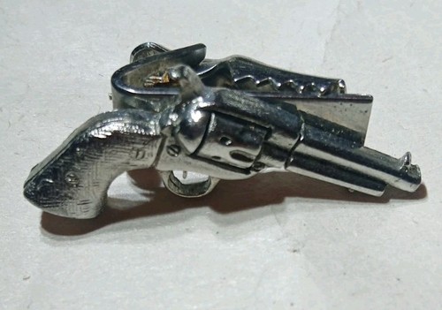 Pistol Gun Revolver Six Shooter Vintage Tie Bar Clip Clasp Af - Picture 2 of 5