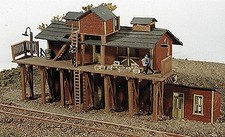 JL Innovative Design 190 N Scale Brookside Ice House Wooden Building Kit