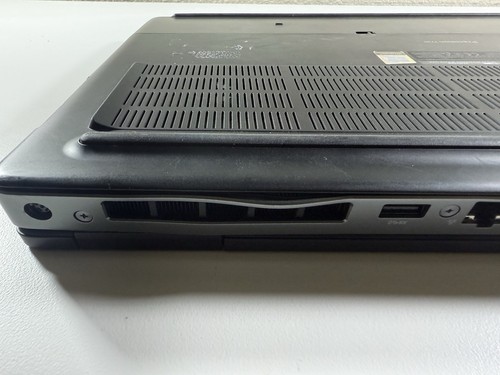 DELL PRECISION 7730 I7-8750H 128GB 64GB RAM NVIDIA P3200 NO BATTERY WIN 11 - Picture 17 of 17