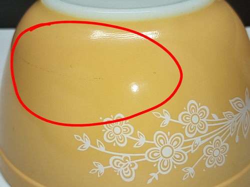 1970's 2 Pyrex Butterfly Gold Nesting Mixing Bowls #401 1.5 pt #402 1.5L - Picture 7 of 16