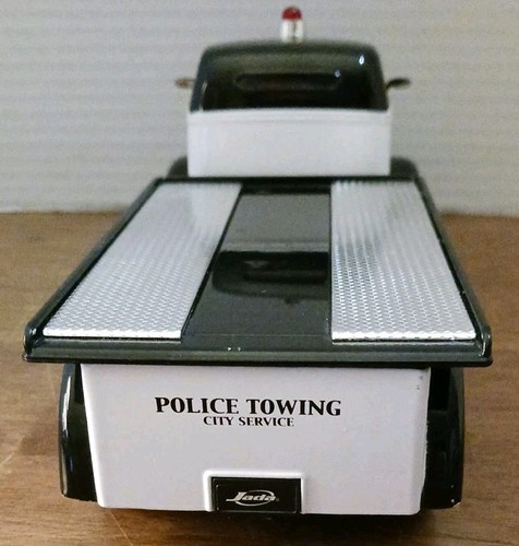 Jada HEAT 1947 Ford COE POLICE TOWING City Service 1:24 Scale Diecast Vehicle - Picture 4 of 6