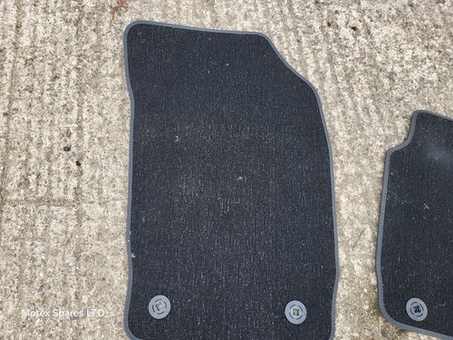 Juego completo alfombrillas alfombrillas originales Audi A1 MK1 2010-2018 8X2863691A - Imagen 7 de 14