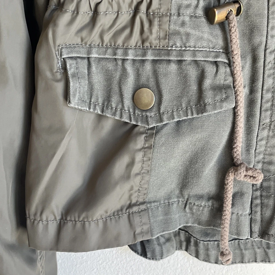 American Rag 军事夹克女式 XS 码工装口袋纽扣绿帽 — 第 3/4 张图片