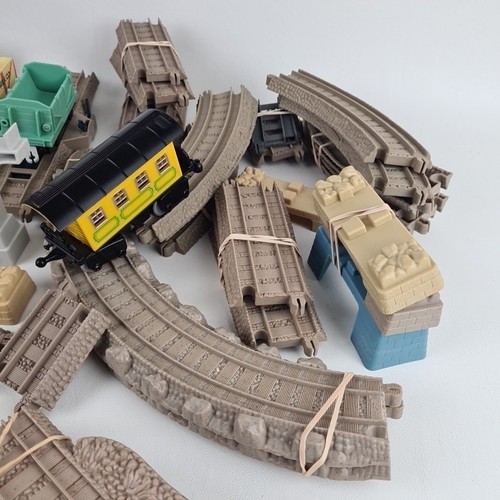 Lotto Gigante Thomas E Amici T13 Piste Plastica Giocattoli Treni Auto - Foto 20 di 23