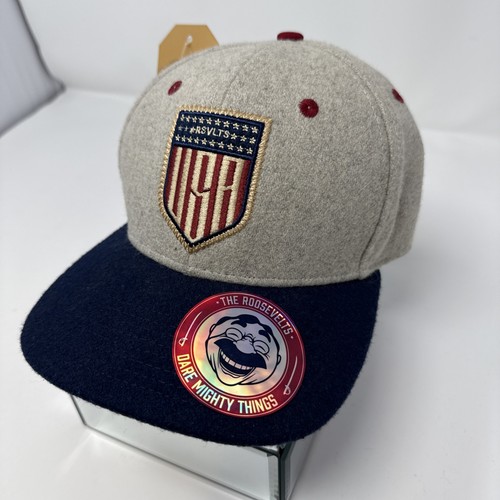 Gorra The Roosevelts USA Dare Mighty Things Collection ajustable gris a presión - Imagen 2 de 3