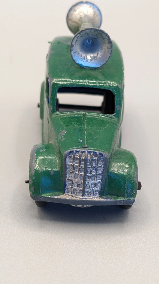 Original Dinky Toys Meccano 1940s Green Army Panel Van with Siren - Image 2 of 4