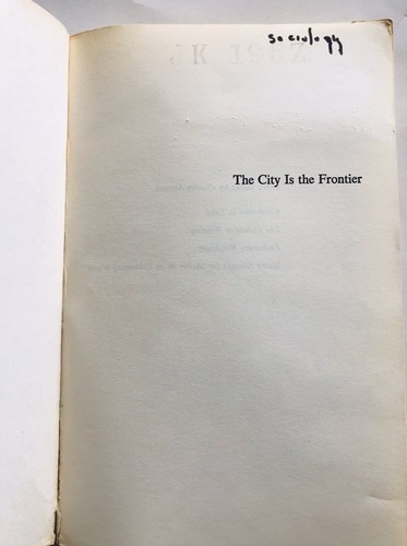 The City is the Frontier by Charles Abrams 1967 Harper Colophon Books PB CN 106 - Imagen 3 de 12