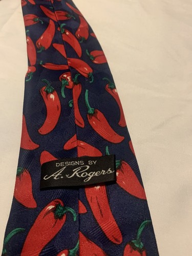 A.Rogers Tie Chili Pepper Red Hot Novelty Necktie 58” x 4” - Picture 5 of 5