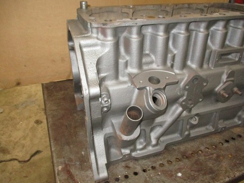 John Deere 2010 Crack Free Engine Block T12082T - Picture 8 of 16