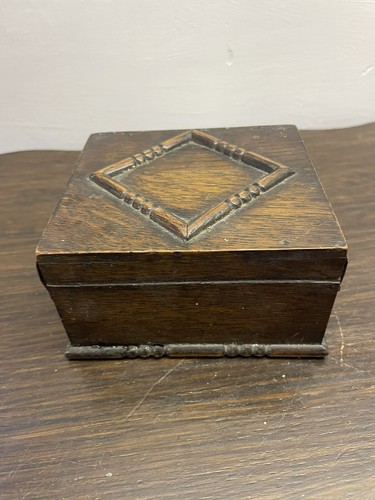 Art Deco Dark Oak Carved Detail Box - Picture 5 of 8