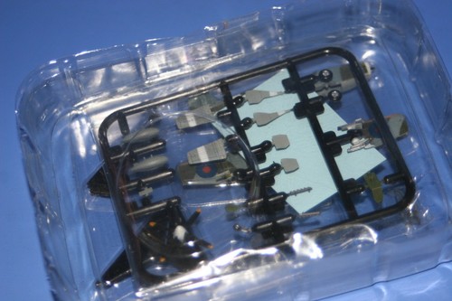 P-51B Mustang Ⅲ British Air Force 1/144 F-toys JAPAN - Picture 6 of 7