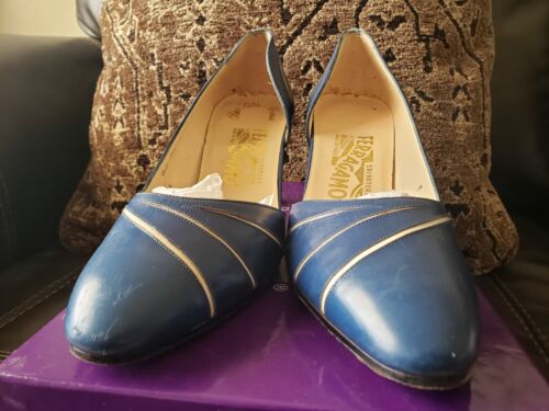Salvatore Ferragamo blaue Damen-Lederabsätze 2,5 Zoll 9,5-AA UK/10,5 US $ 758 - Bild 7 von 17