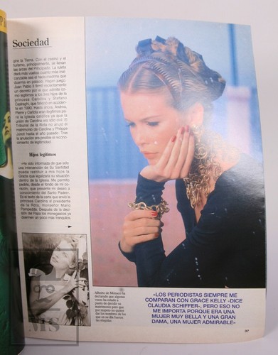 1990s Spanish Magazine Blanco y Negro - Model Claudia Schiffer, April 18, 1993 - Bild 6 von 7